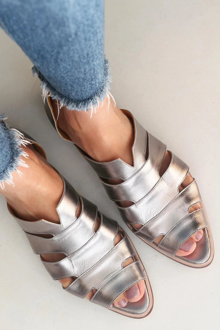 Wilhelmina – Cut-Out Peep-Toe Slip-On Casual Pointed-Toe Flats