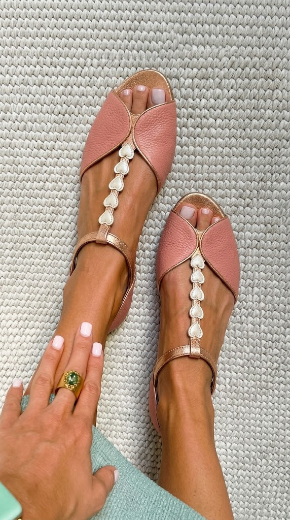 Virginia – Peep-Toe Flat T-Strap Heart Detail Sandals