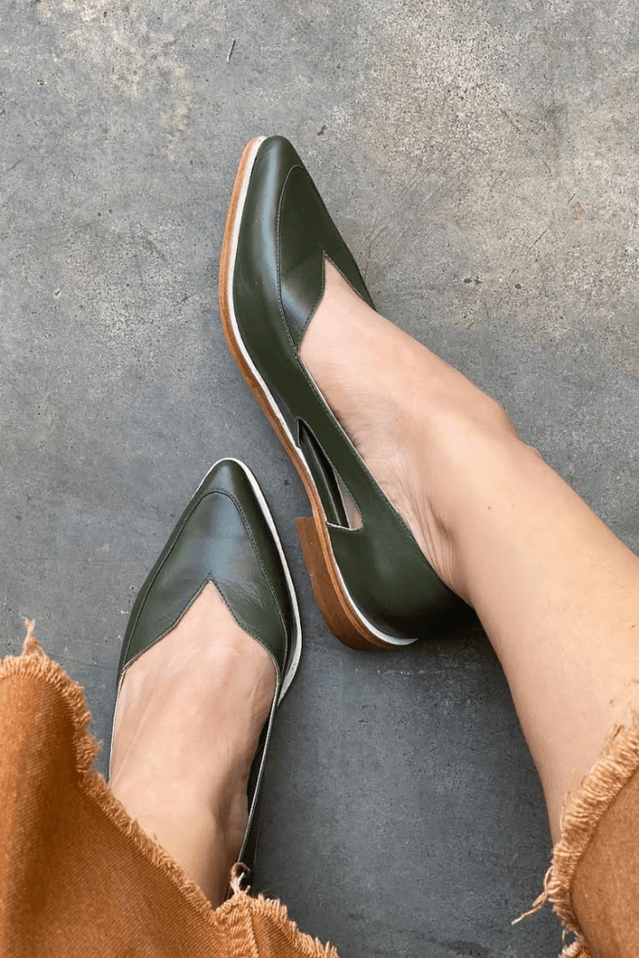 Elvira | Cut-Out Slip-On Casual Pointed-Toe Flats