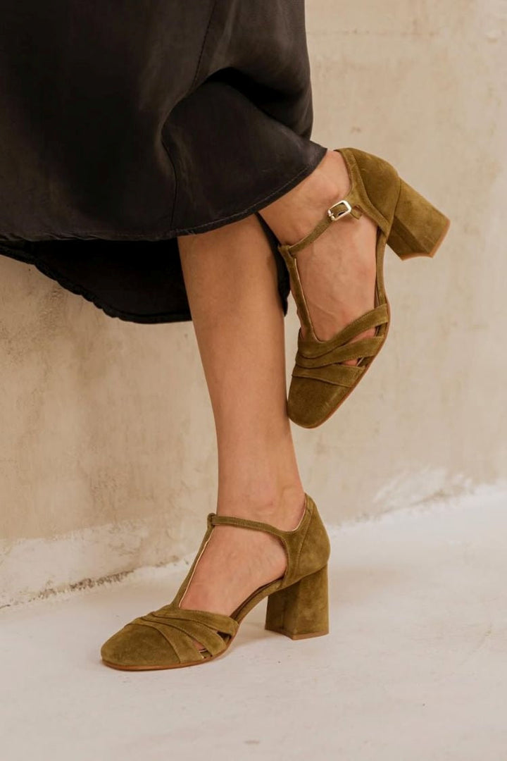 Maureen | Chunky Cut-Out Velvet Buckle T-Strap Heels