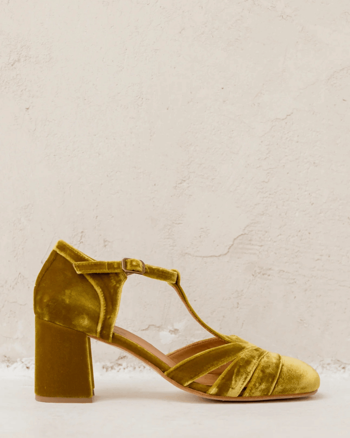 Maureen | Chunky Cut-Out Velvet Buckle T-Strap Heels
