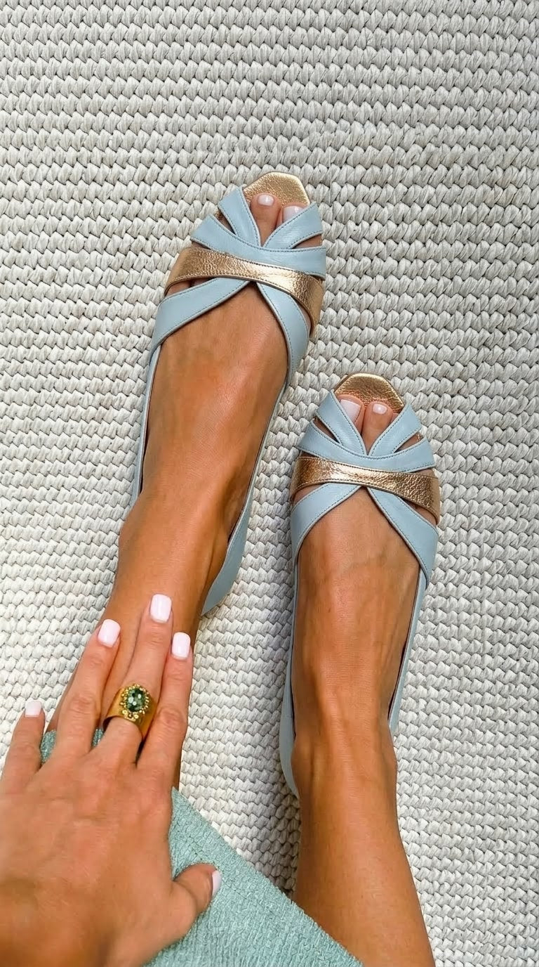 Juliana – Peep-Toe Metallic Interlocking Flats