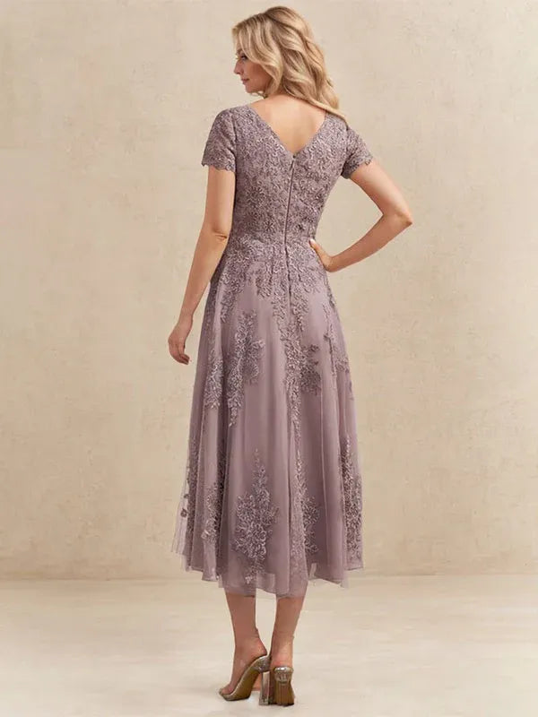 A-Line Scoop Neck Tea-Length Tulle Lace Mother of the Bride Dress