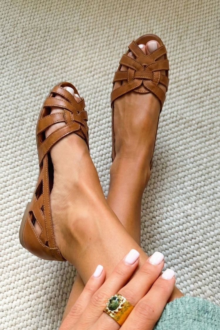 Ottilie – Woven Chic Casual Flat Pointed-Toe Caged Sandals