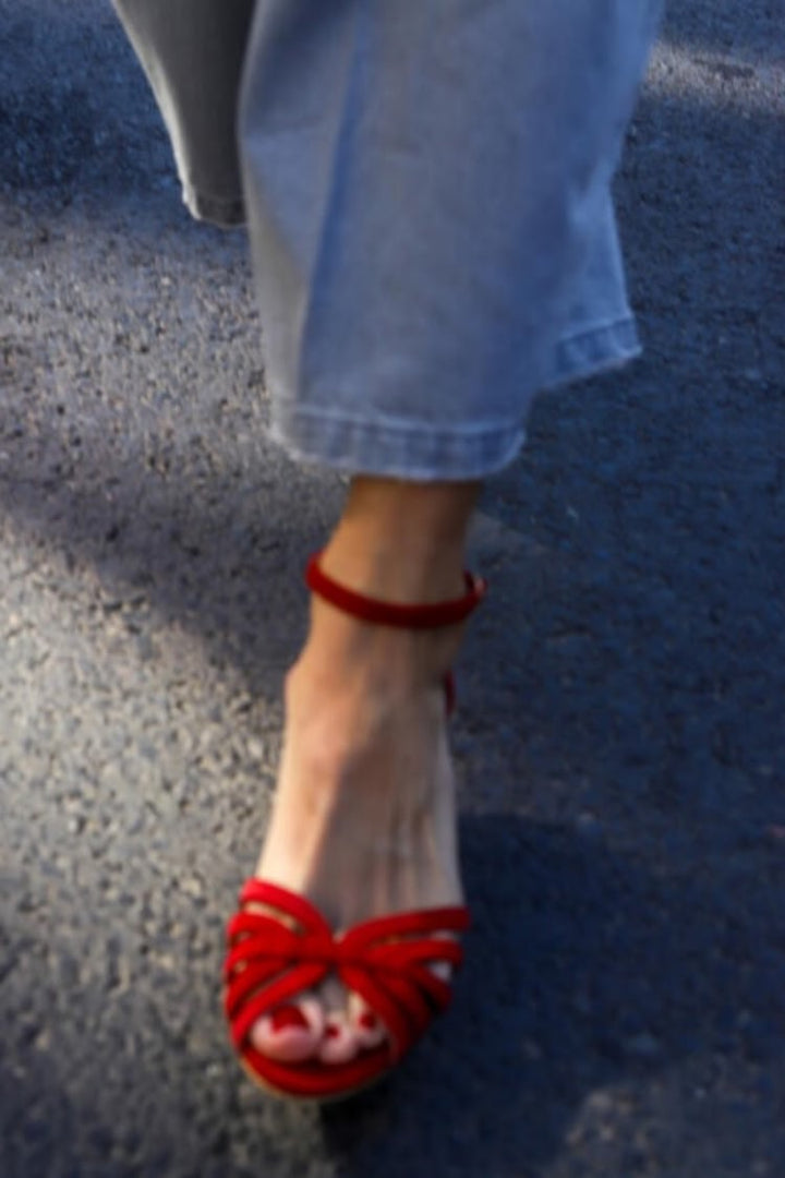 Margarethe | Suede Open-Toe Crossover Strap Sandals