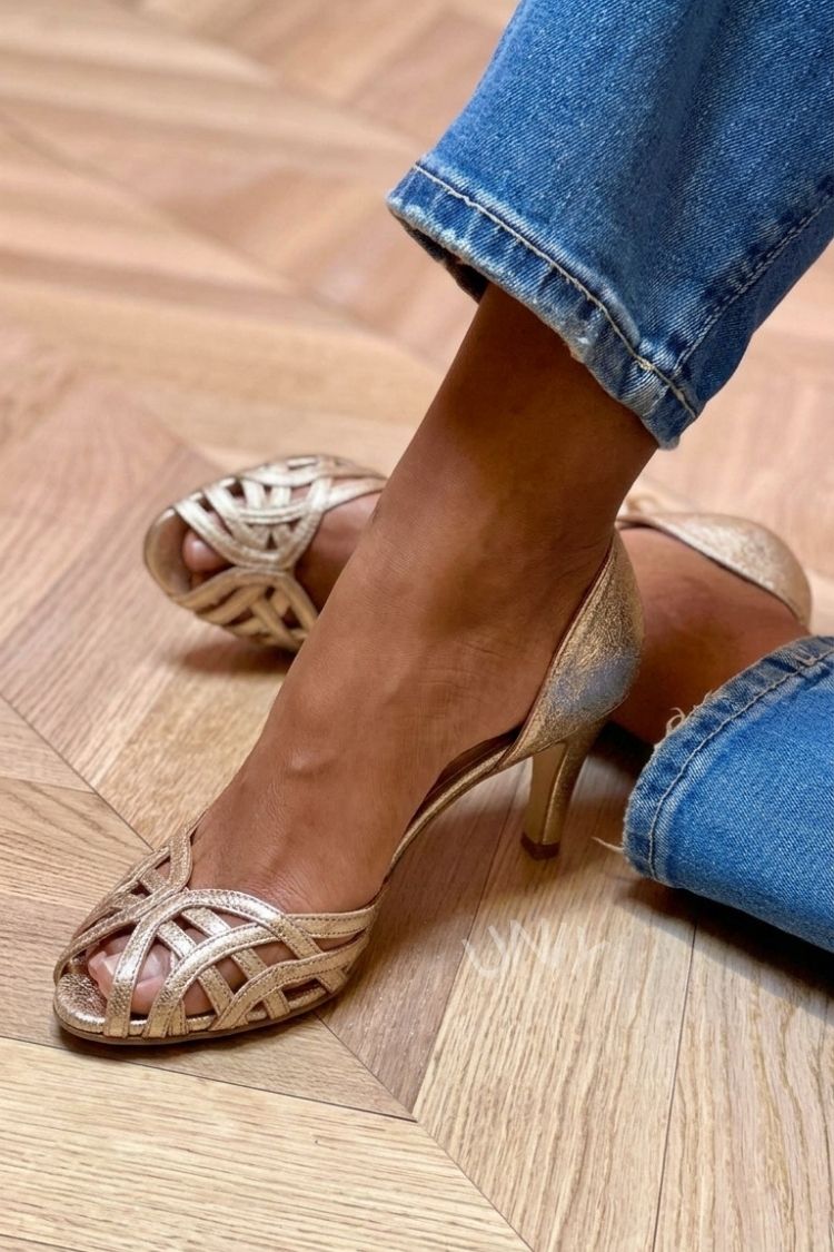 Carmen – Mid Peep-Toe Metallic Heels