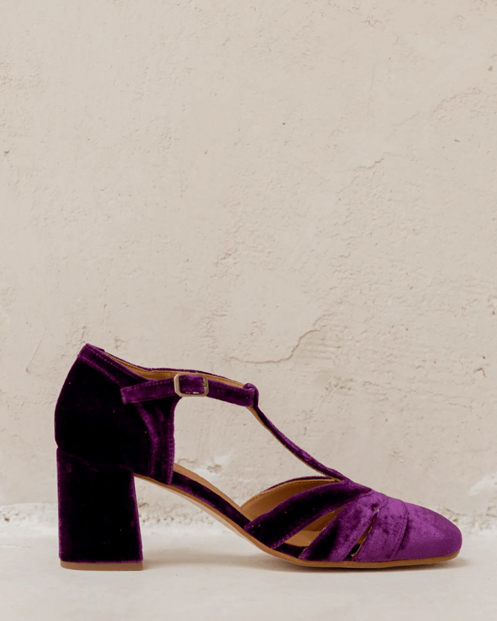 Maureen | Chunky Cut-Out Velvet Buckle T-Strap Heels