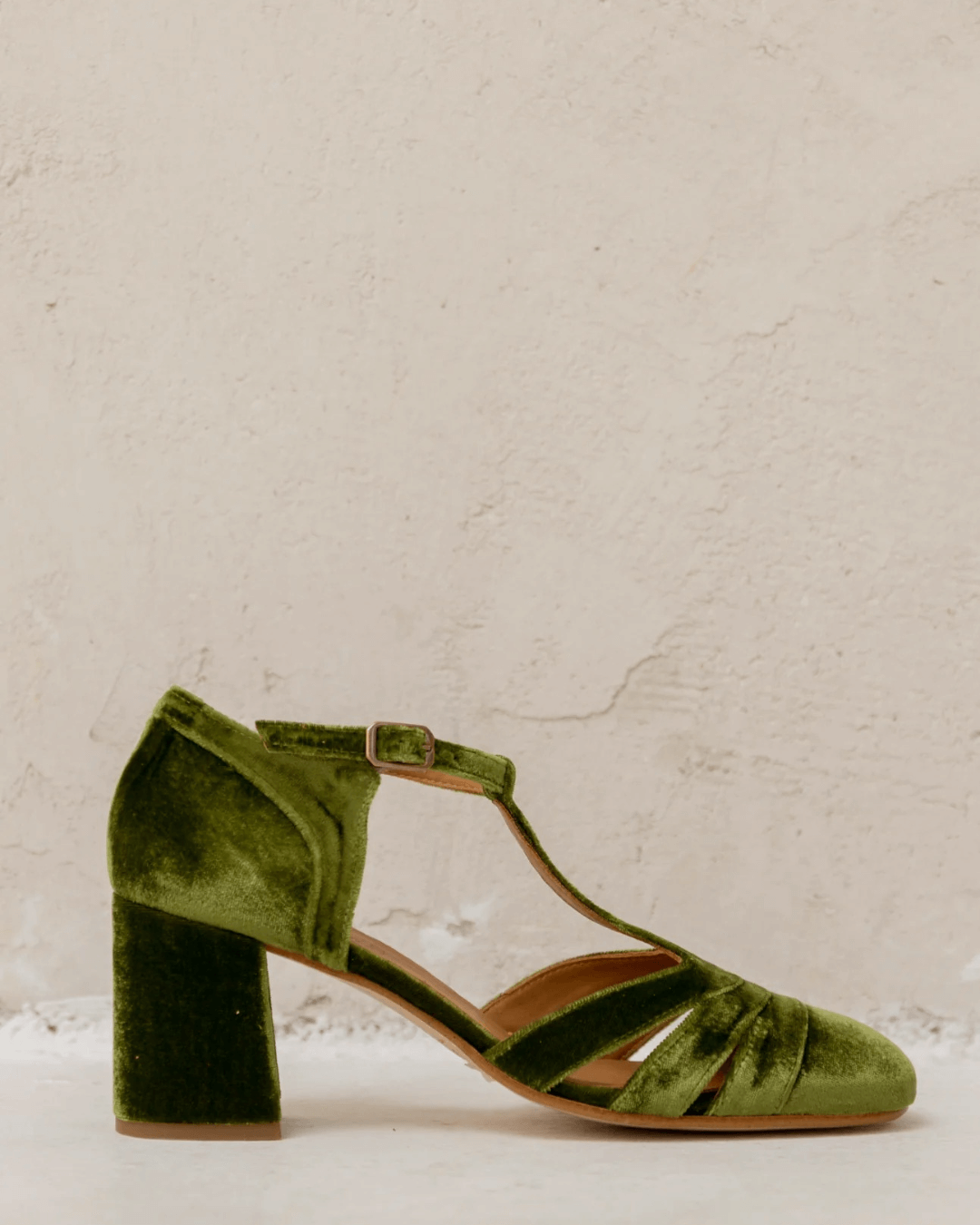 Maureen | Chunky Cut-Out Velvet Buckle T-Strap Heels