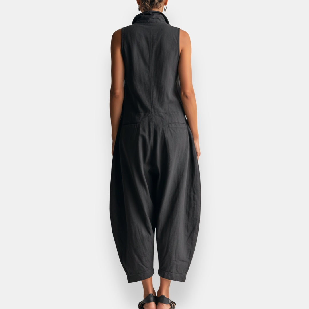HARLOW | Sleeveless Cargo Jumpsuit with Collar and Flap Pockets