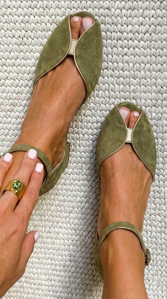 Ophelia | Peep-Toe Suede Chic Trim Flats