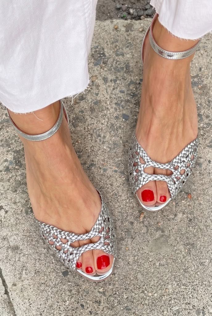 Daphne | Cut-Out Woven Elegant Flat Open-Toe Ankle Strap Sandals