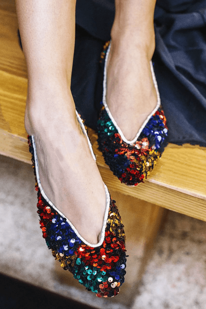 Emilia – Slip-On V-Cut Flats