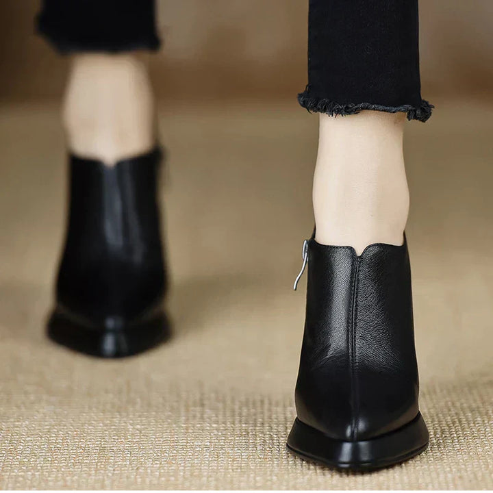 Genira Stylish Pumps