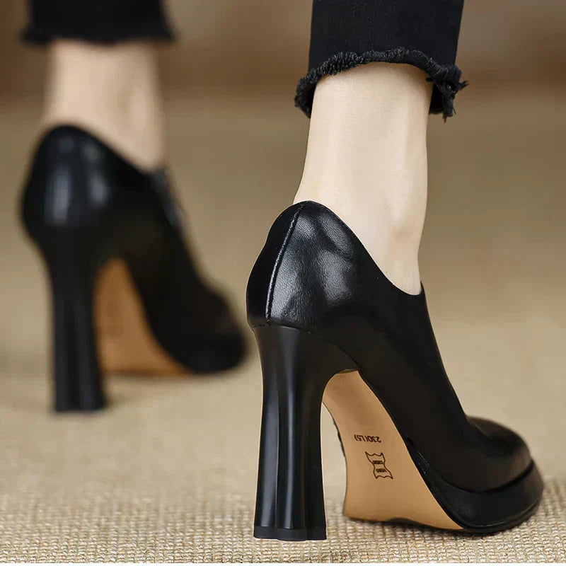 Genira Stylish Pumps