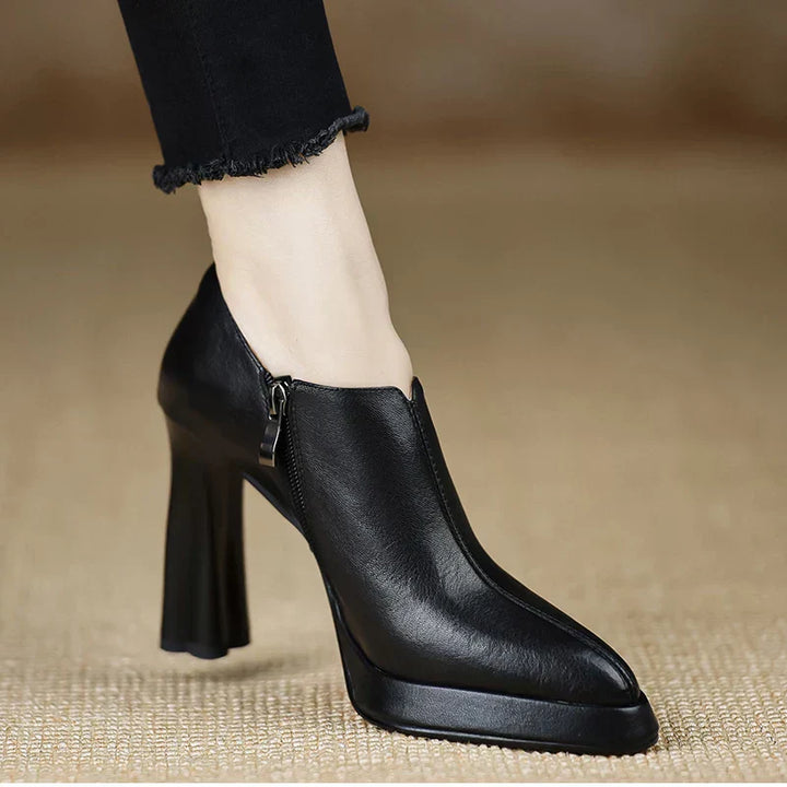 Genira Stylish Pumps
