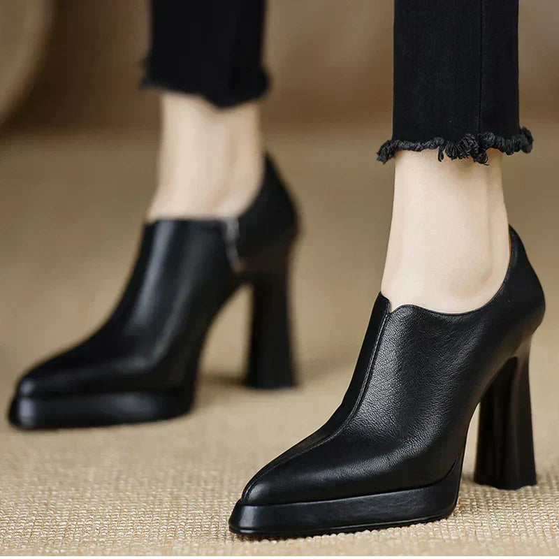 Genira Stylish Pumps
