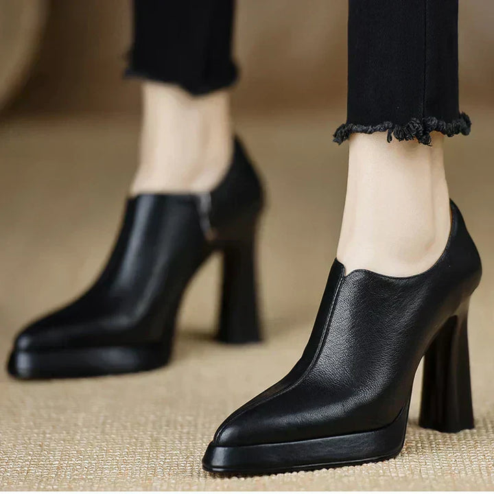 Genira Stylish Pumps