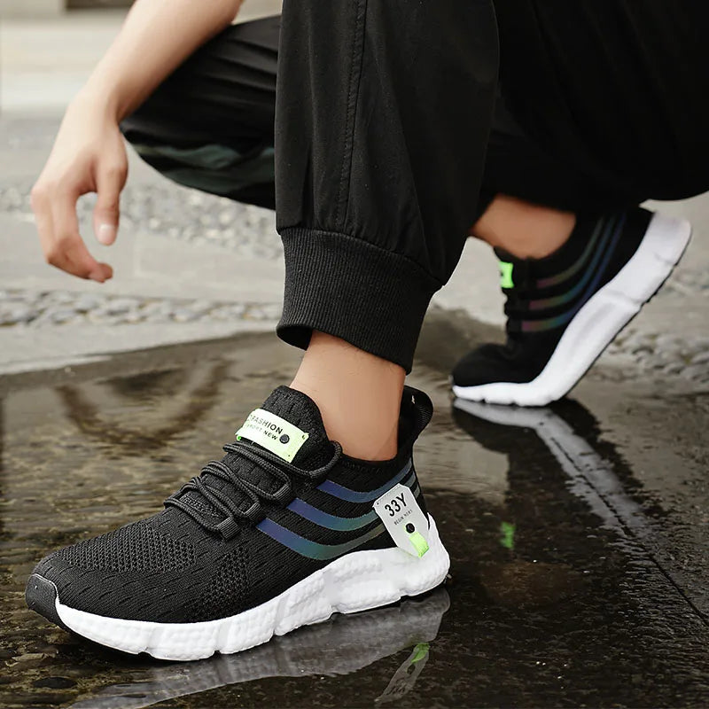 Derek – Men’s Lightweight Sneakers with Non-Slip Grip