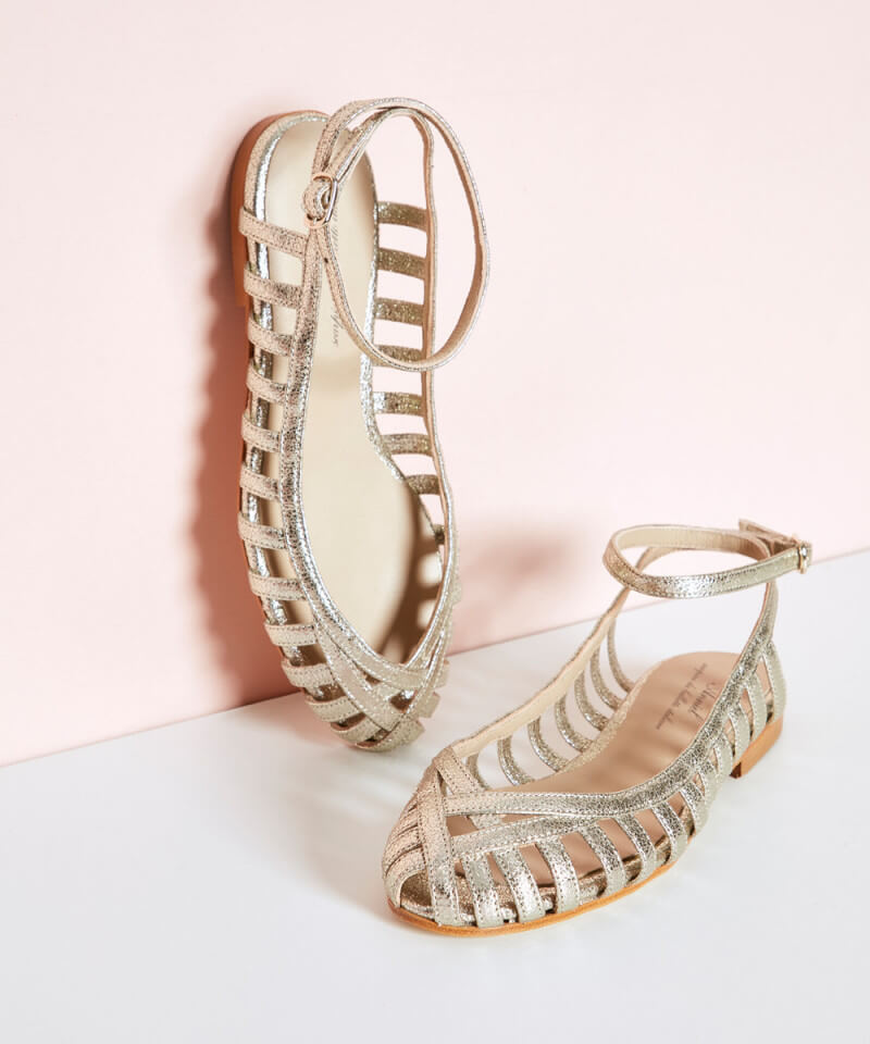 Giselle | Cut-Out Round-Toe Ankle Strap Sandals