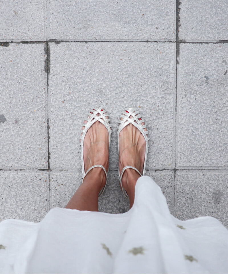 Giselle | Cut-Out Round-Toe Ankle Strap Sandals