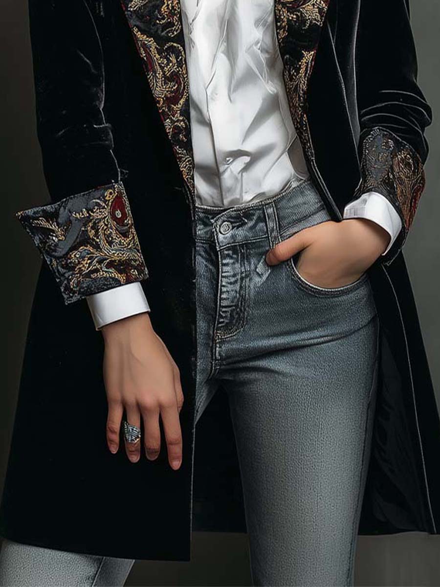 Women's Black Baroque Print Lapel Slim Fit Blazer